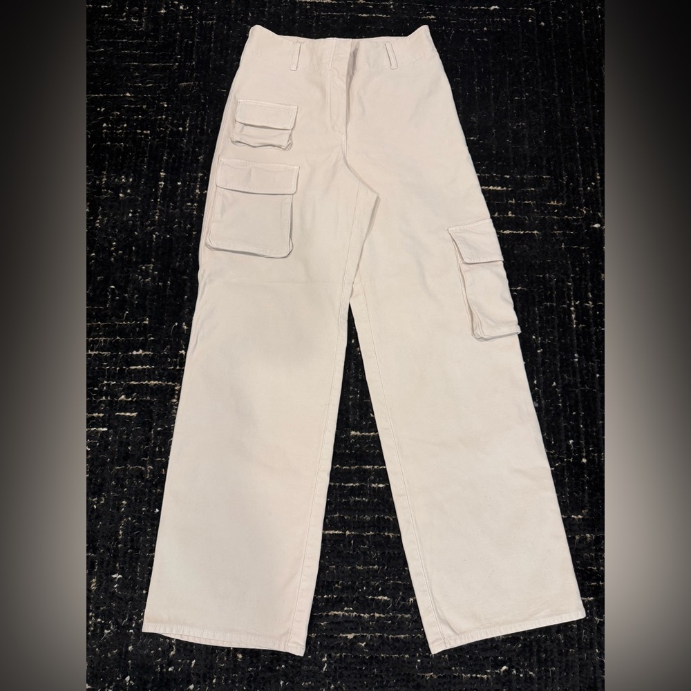 Wilfred Free Aritzia Cream Cargo Pants High Rise Straight Leg Utility Size 8